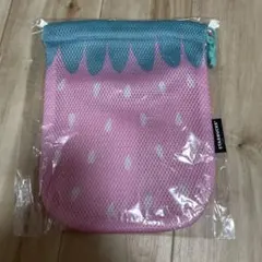 スターバックス　ふたごのいちごバッグ