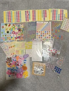 カラフルシールセット たくさんのデザイン ディズニー ステッカー パーツ