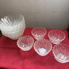 ガラス製ボウル 大小10個セット 波形デザイン