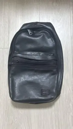 PORTER レザー製ボディバッグ 黒