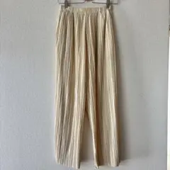 クリーム色 プリーツ ワイドパンツ ウエストゴム ローリーズファーム