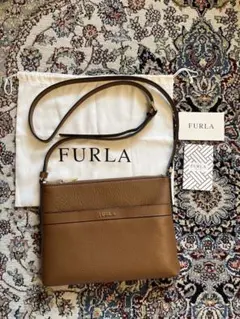 FURLA ブラウンレザー ショルダーバッグ