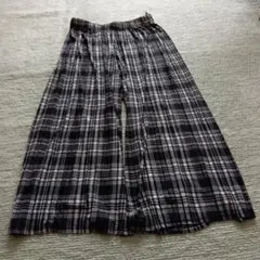 黒と白のチェック柄キュロット