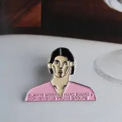 convenience young pins ピンバッジ