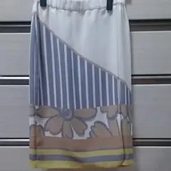 お値下げしました☆新品 フラワーボーダースカートのサムネイル