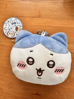 ちいかわ　ぬいぐるみパスケースポーチ　ハチワレ