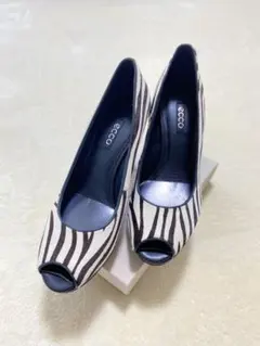 ECCO ゼブラ柄 オープントゥパンプスのサムネイル