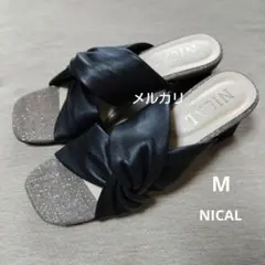 [新品未使用品] NICAL パデットクロスサンダル M 本革 ブラックのサムネイル