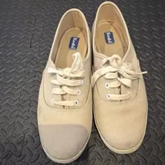 Keds ベージュ ローカットスニーカー23cmのサムネイル