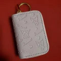 新品 サンリオ KUROMI マルチケース キャラクターケース ムラサキ