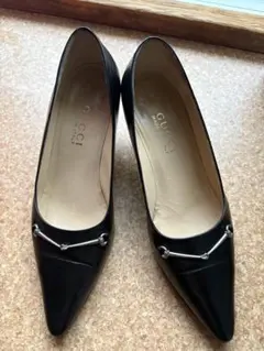 美品GUCCIポインテッドパンプス