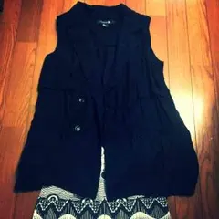 新品試着のみ♡Forever♡Blackお洒落ベスト♡加工素材♡完売♡
