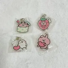 カナヘイの小動物　アクリルキーホルダーガチャ　ピスケとうさぎ
