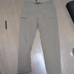 ウォームイージパンツ。カーキ