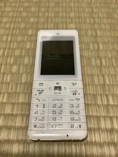 SoftBank 822P ホワイト 携帯電話本体のサムネイル