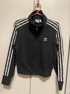 Item thumbnail for item e1c2b82b-9e89-46f7-8e60-623bc72f71ee