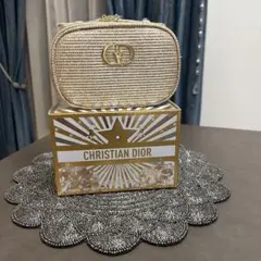 Dior ホリデー限定　ゴールドポーチ　 クリスマスオファー　新品