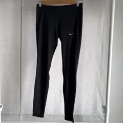Nike DRI-FIT ブラックレギンス