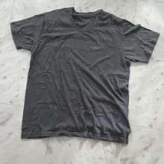 アーヴェヴェ a.v.v. グレー Vネック Tシャツ M インナーのサムネイル