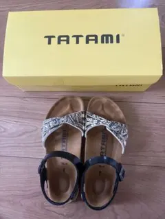TATAMI ビルケンシュトック サンダル パイソン柄 ストラップ付きのサムネイル