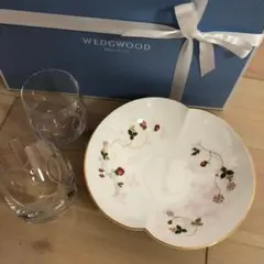 ウェッジウッド　タンブラーペア&マリアージュボールのセット