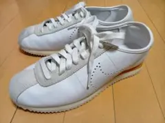 ★2回使用★NIKE ホワイト スニーカーのサムネイル