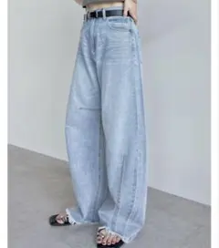 リエディ 裾フリンジバレルレッグデニムパンツ Lサイズのサムネイル