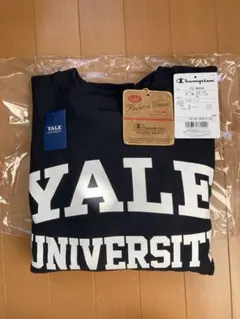 チャンピオンYELEロゴ　USA製リバースウィーブスウェットシャツ