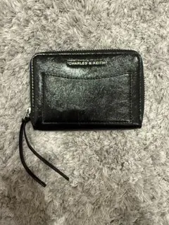 CHARLES & KEITH ブラック 二つ折り財布