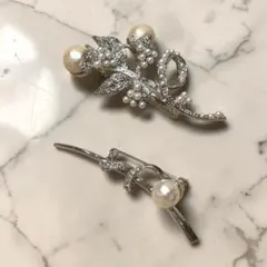 花とパールのエレガントブローチ