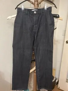 RED CARD ダークグレー スリムフィットデニムパンツ