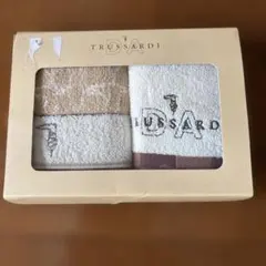 【TRUSSARDI 】タオルハンカチ2枚セットのサムネイル