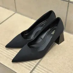 ZARA ポインテッドトゥ パンプス ブラックのサムネイル