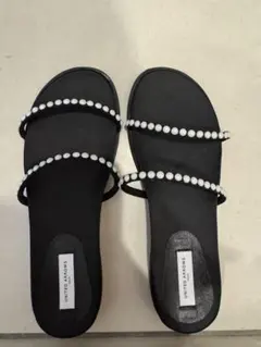 UNITED ARROWS パール付きフラットサンダルのサムネイル