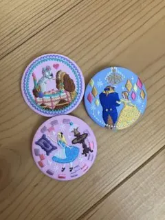 ディズニープリンセス刺繍ピンバッジ3個セット（わんわん物語、アリス、美女と野獣）