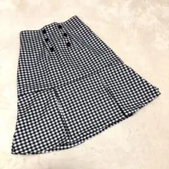 極美品【Fint】フィント 切り替えボックスプリーツ 膝丈スカート 黒白チェックのサムネイル