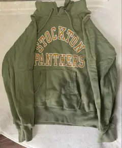 Champion STOCKTON PANTHERS パーカー オリーブグリーン