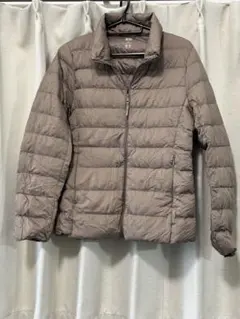 ユニクロ ウルトラライトダウン M ベージュ キルティング ダウンジャケット
