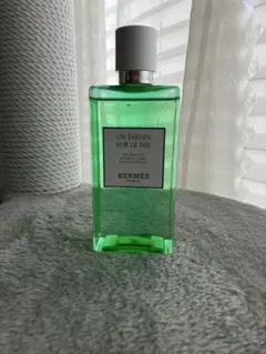 HERMES Un Jardin sur le Nil ボディシャワージェルのサムネイル