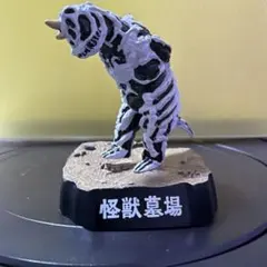 怪獣墓場 シーボーズ ウルトラ怪獣名鑑のサムネイル