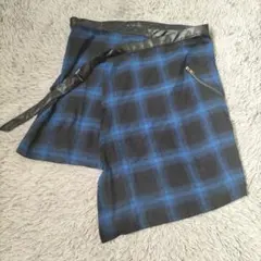 メンズ　ロック、パンク、モード系スカート　チェック柄　ベルト付き　フリーサイズ