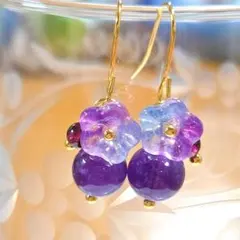 お花とアメジストとガーネットのピアス