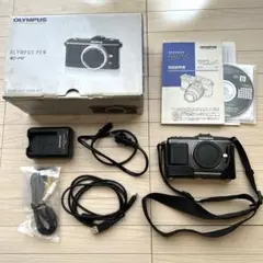 OLYMPUS PEN E-P2 ミラーレス一眼カメラ デジカメ 箱説ありのサムネイル