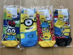 新品未使用　ミニオン靴下 4足セット 22〜24㎝ キッズ　レディースソックス