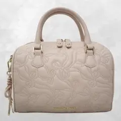 メゾンドフルール チャーム付き リボンキルティング ボストンバッグ