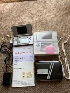 ニンテンドーDS Lite 色シルバー