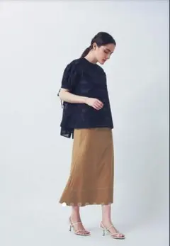 ヨリ yori　 タイプライター　スカート　36　ベージュのサムネイル