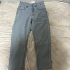 ライトブルーストレートデニムパンツ