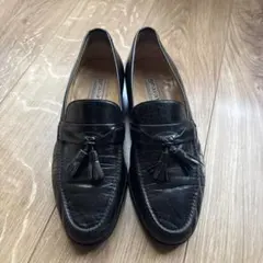 黒いレザー タッセルローファー イタリア製