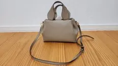 ショルダーバッグ